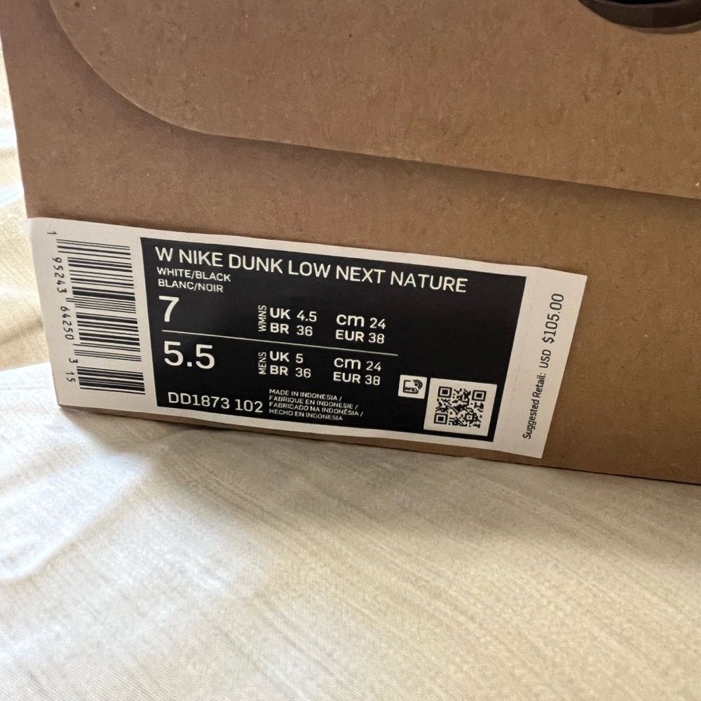 Nike Dunk Low 7W - Picture 2 of 2